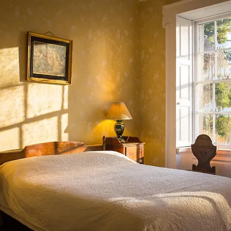 Roundwood House Hotel Mountrath Room photo