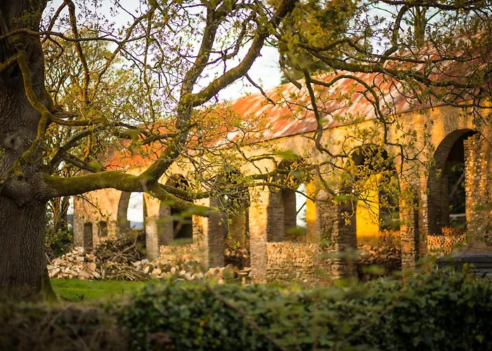 Roundwood House