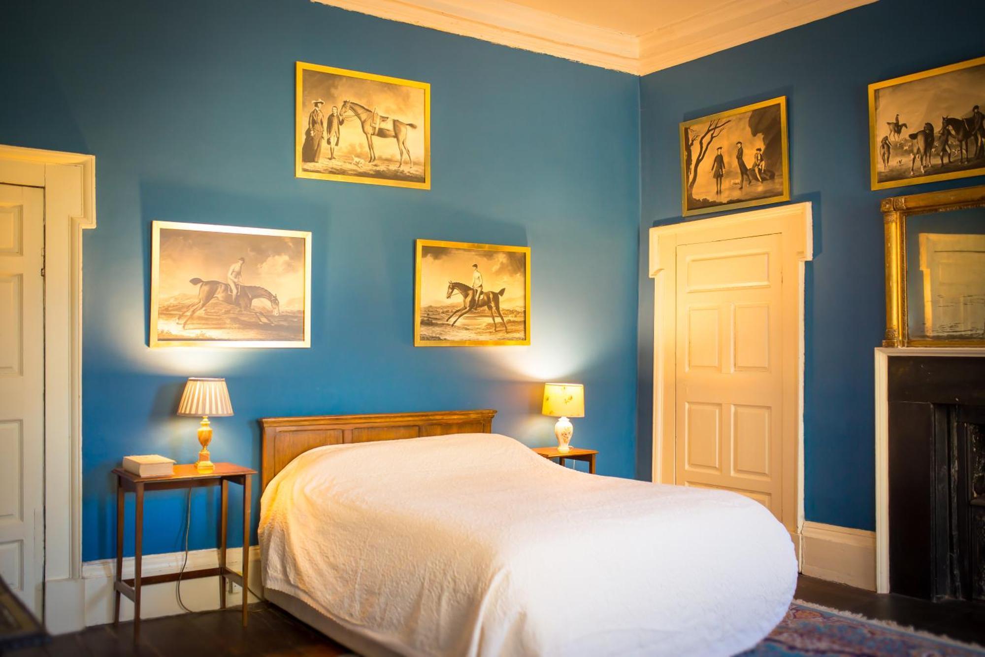 Roundwood House